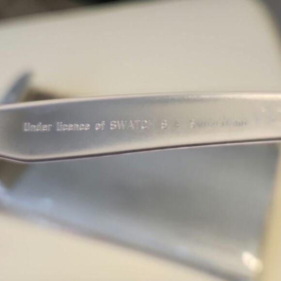 Swatch Sunglasses EYES BABY SW713 with Interchangeable Frames New In Case - Picture 10 of 11